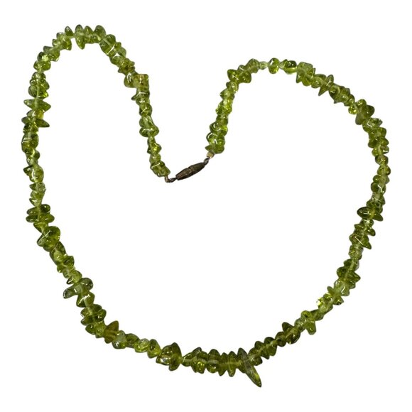 Vintage Peridot Chip Bead Necklace Green Gemstone With Brass Clasp 17" Long - Picture 8 of 8